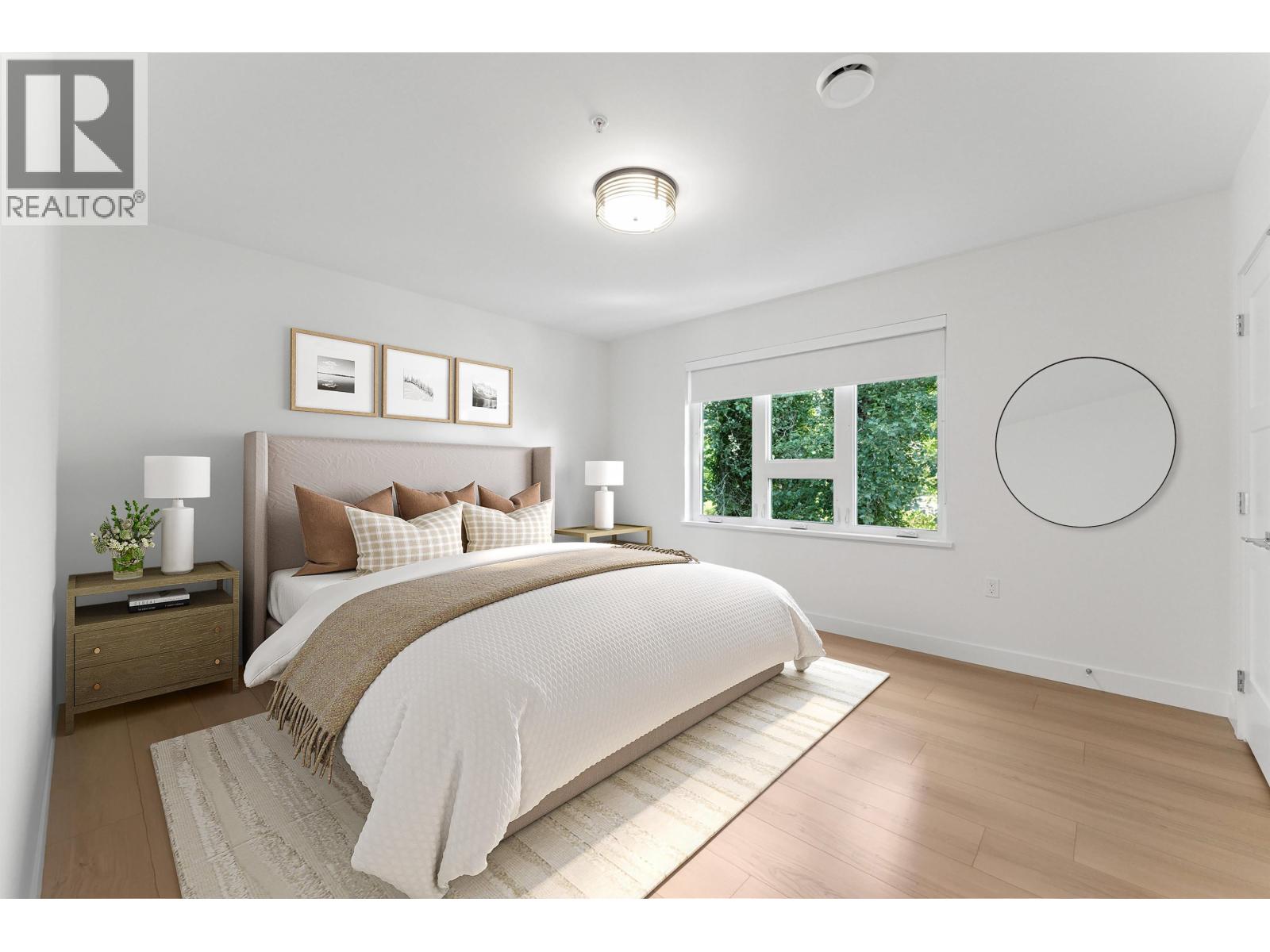 842 ST. DENIS AVENUE, North Vancouver