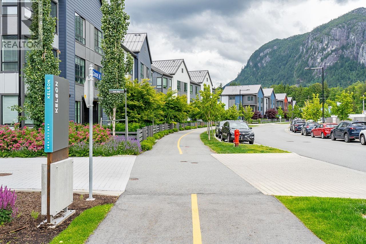 37981 HELM WAY, Squamish