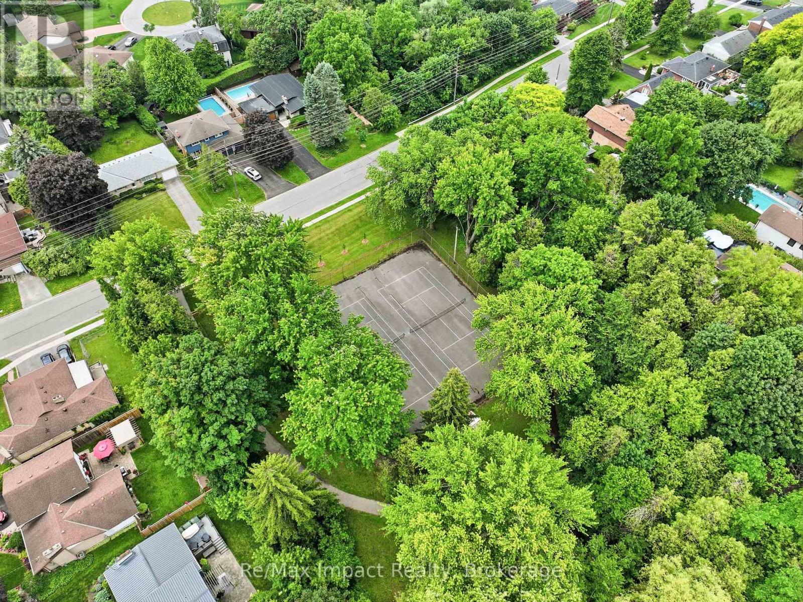 293 BLUE HERON DRIVE - 40