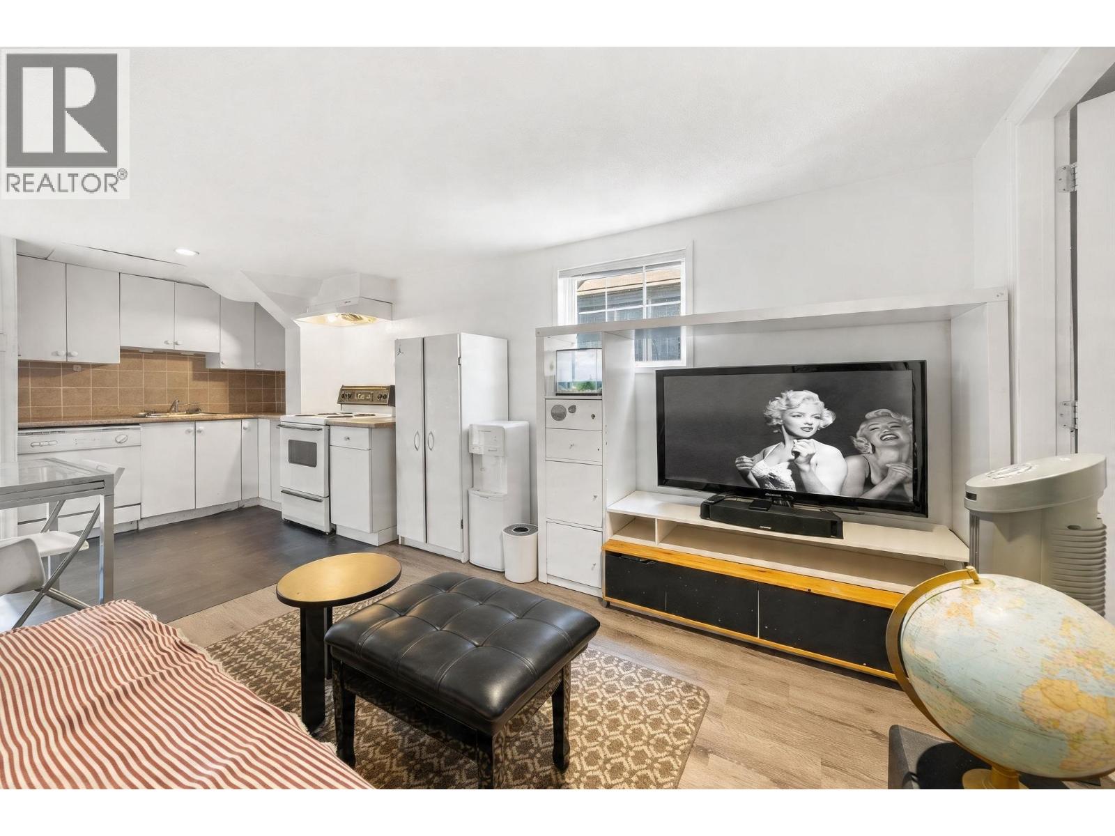 7 Bed, 5 Bath House for Sale in Vancouver – 339 E 41ST AVENUE, Vancouver – MLS# R3143308 - Image 26