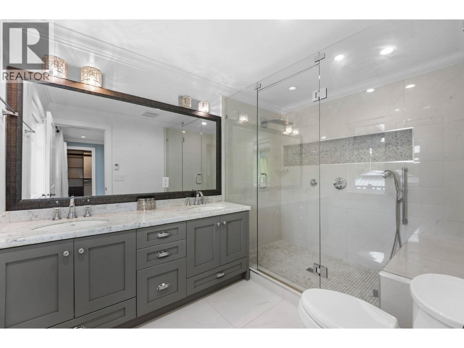 1660 CHARLAND AVENUE, Coquitlam