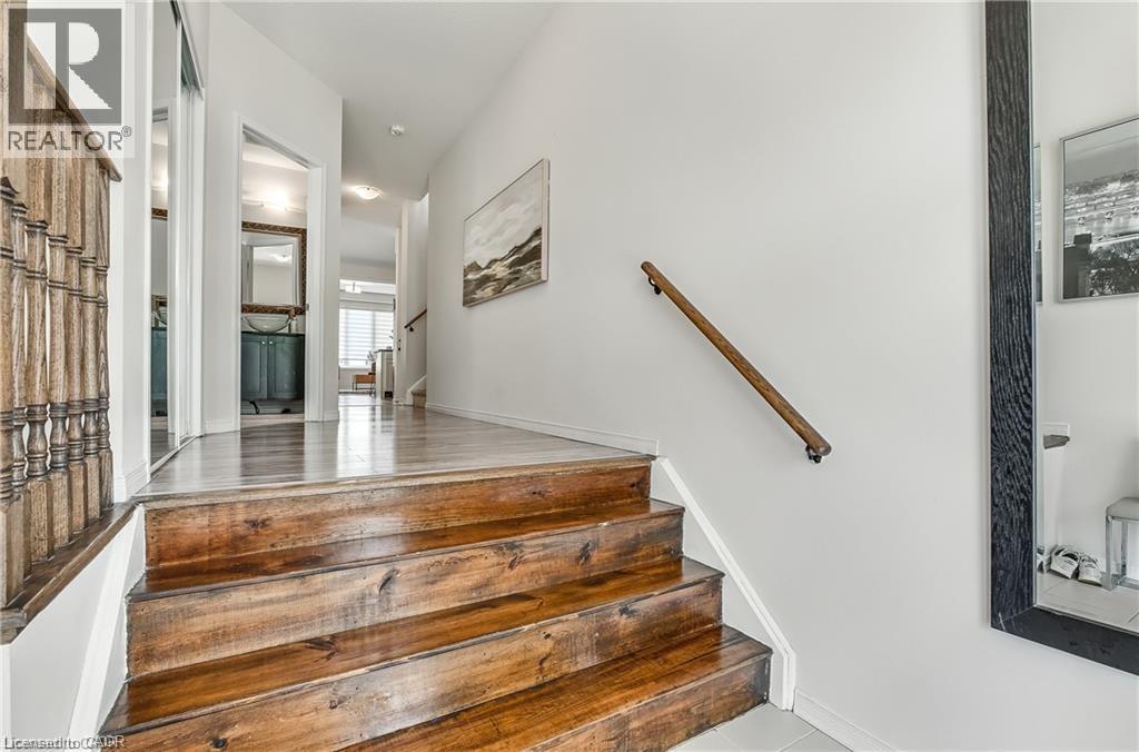 4-bedroom home for sale at 41 SUMAC Drive, Caledonia ON · photo 4 of 36