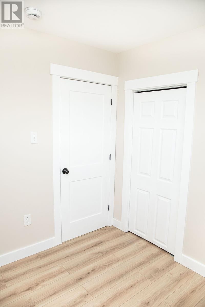 24 Cabot Lane - 22
