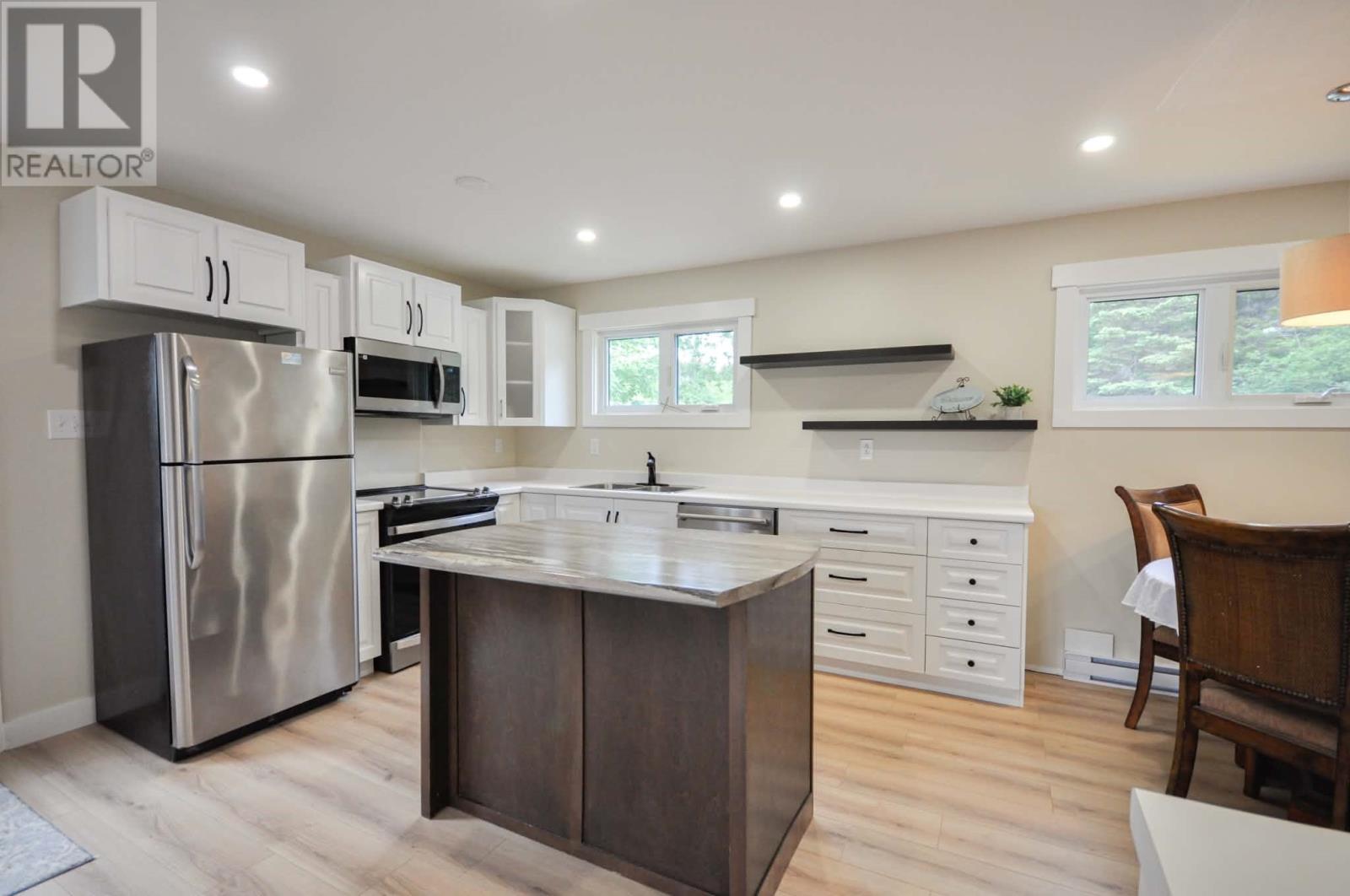 24 Cabot Lane - 11