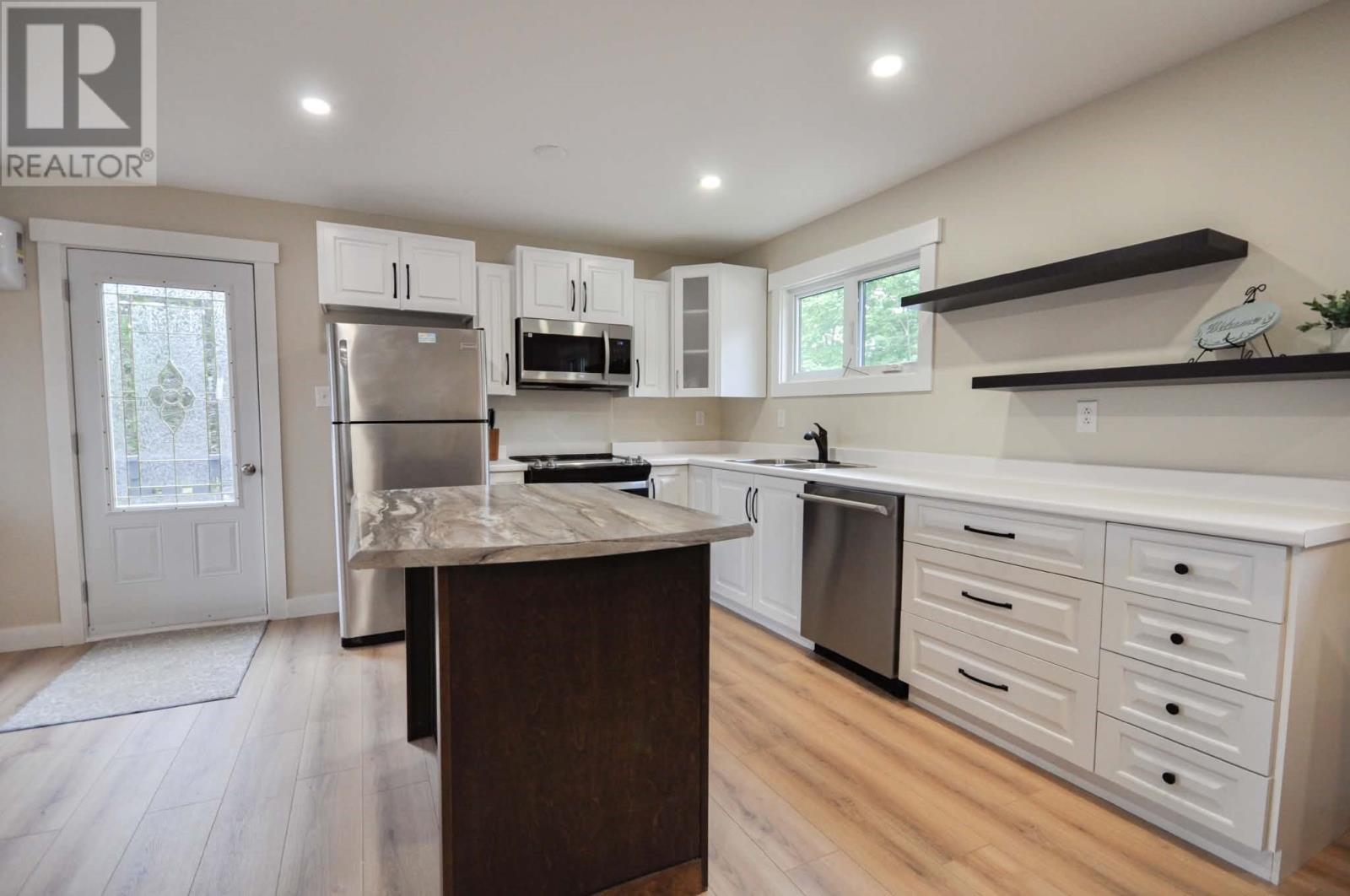 24 Cabot Lane - 13