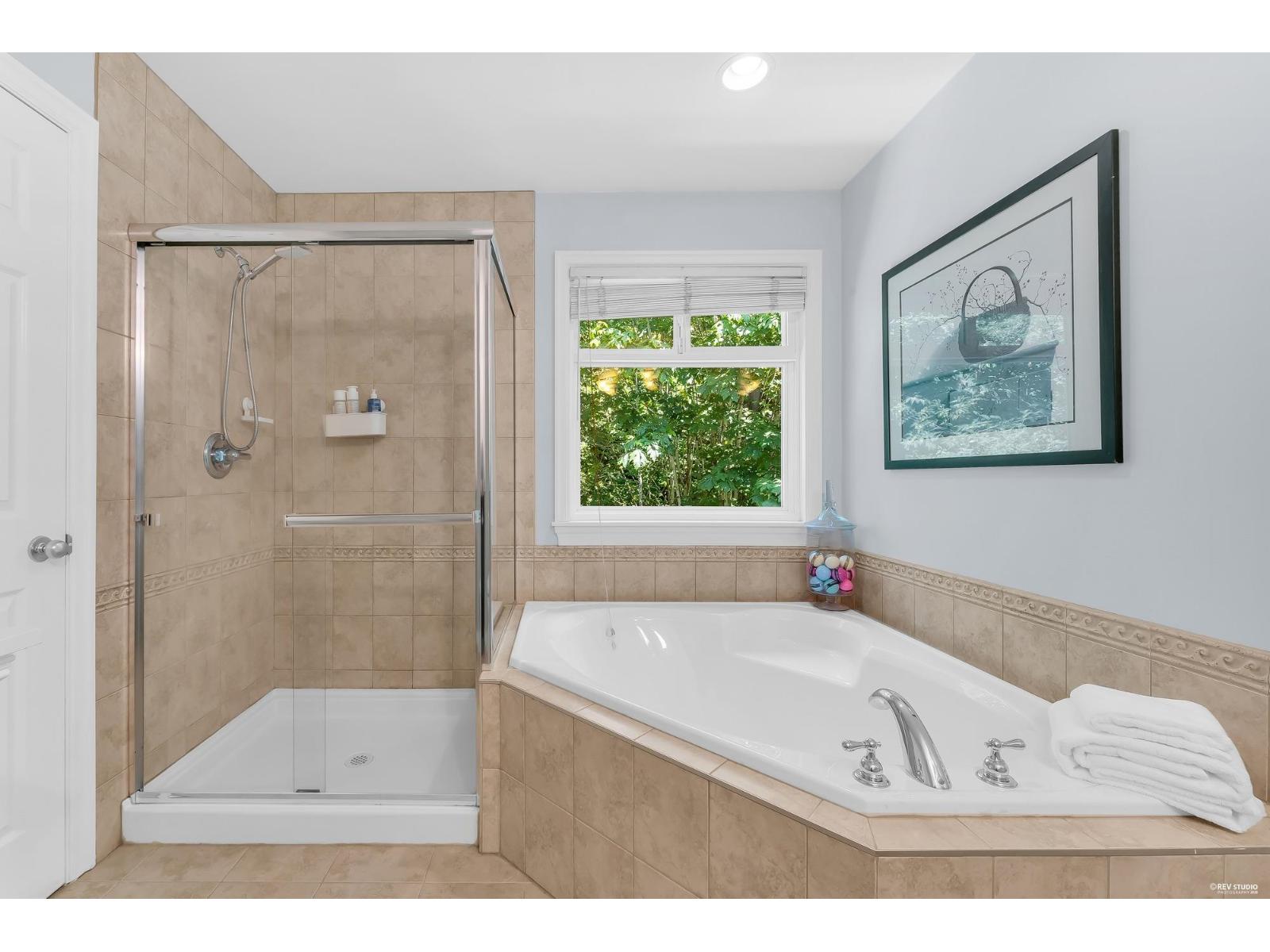 6 Bed, 5 Bath House for Sale in Surrey – 10 3502 150A STREET, Surrey – MLS# R3143124 - Image 19