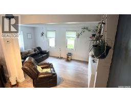 417 3rd Street, Estevan, SK S4A0P1 Photo 12