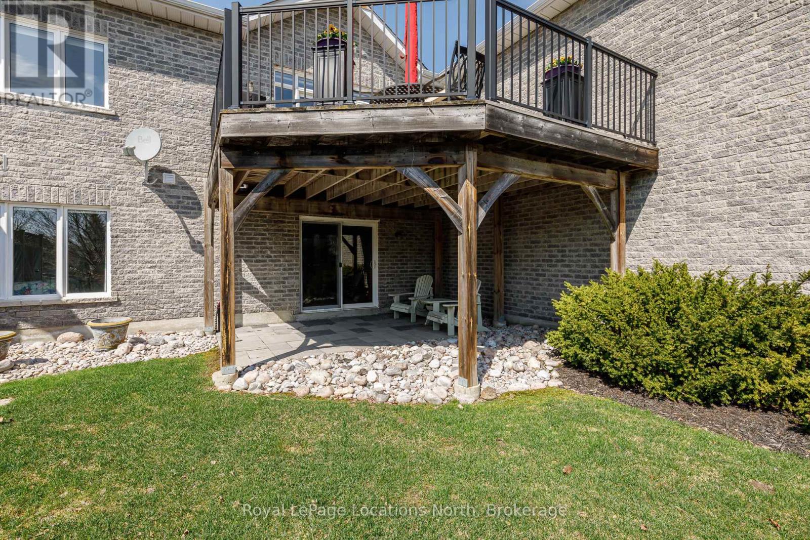 6 THOMAS DRIVE - 36