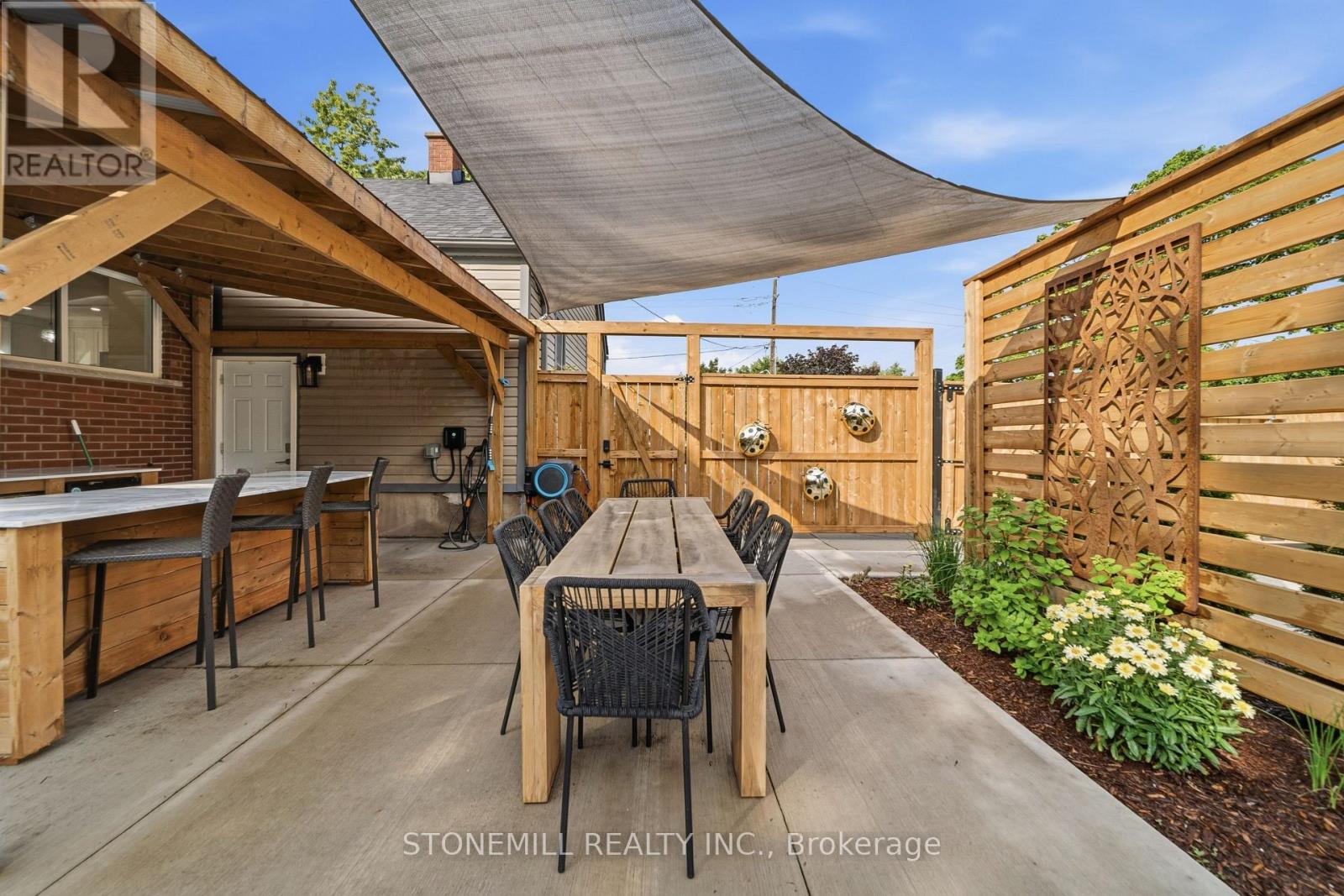 1198 FISHER AVENUE - 25