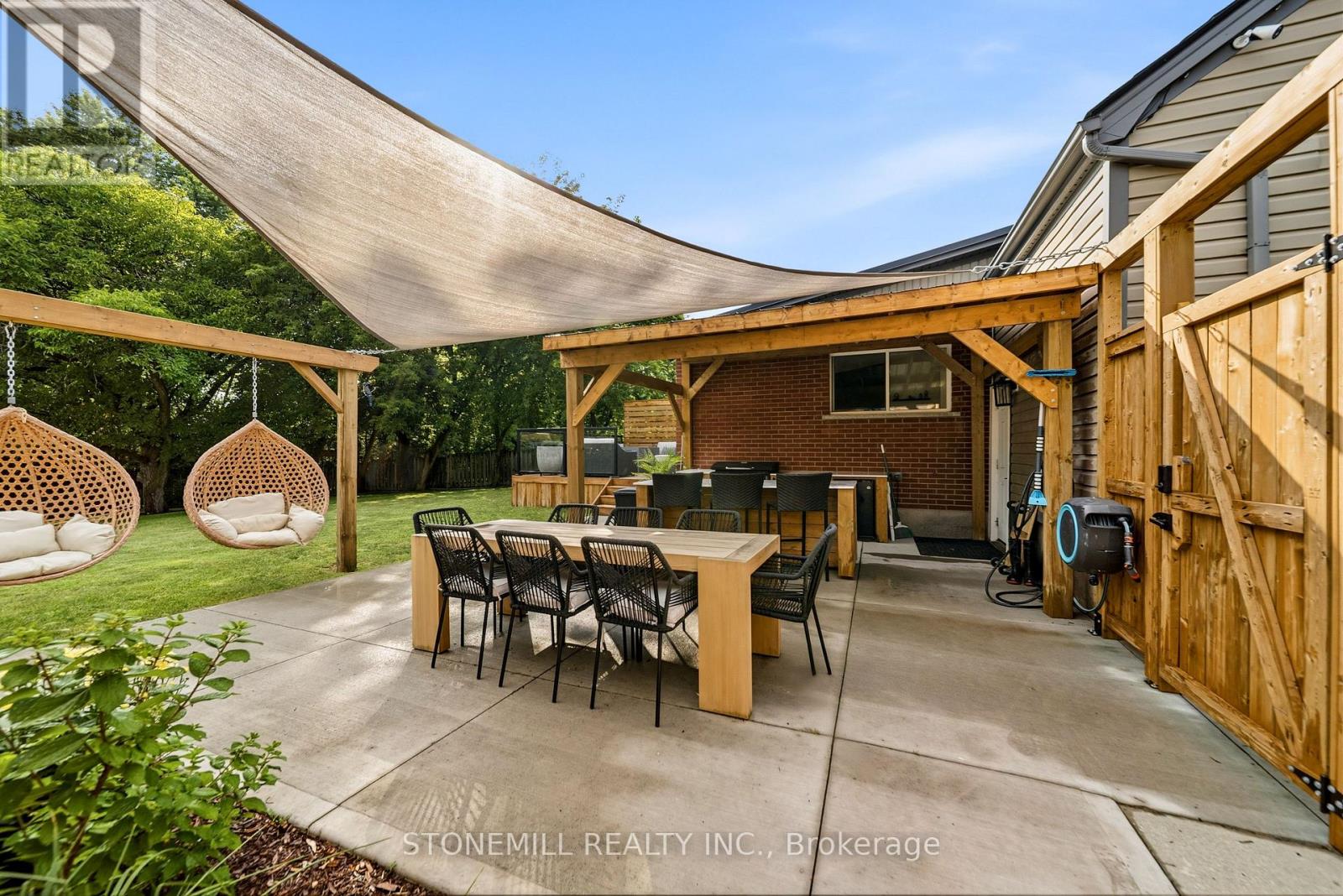 1198 FISHER AVENUE - 26