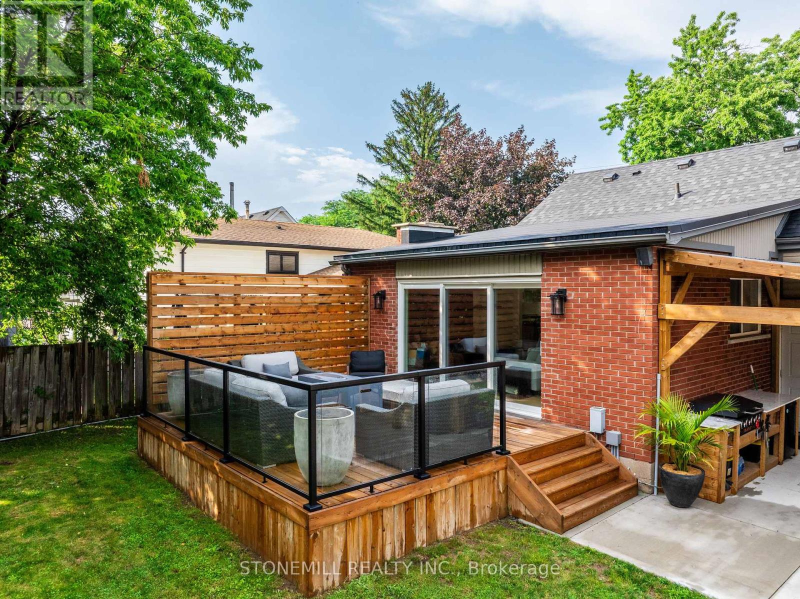 1198 FISHER AVENUE - 29