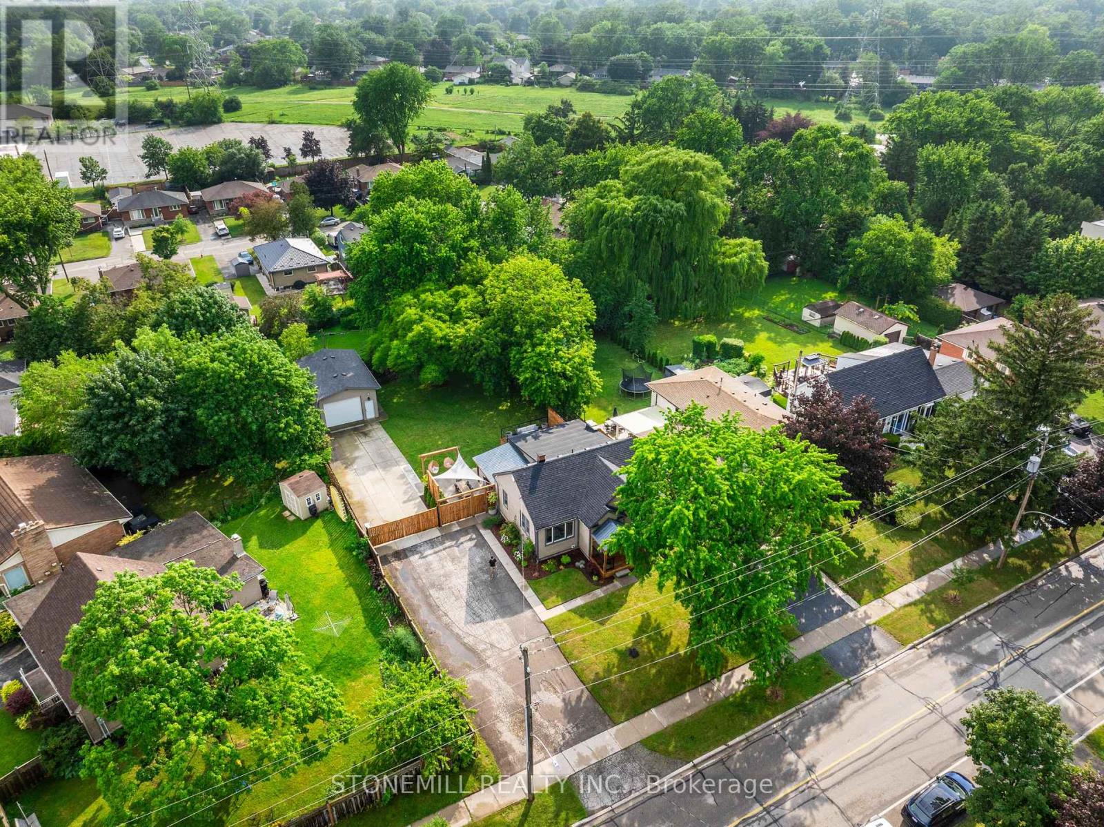 1198 FISHER AVENUE - 5