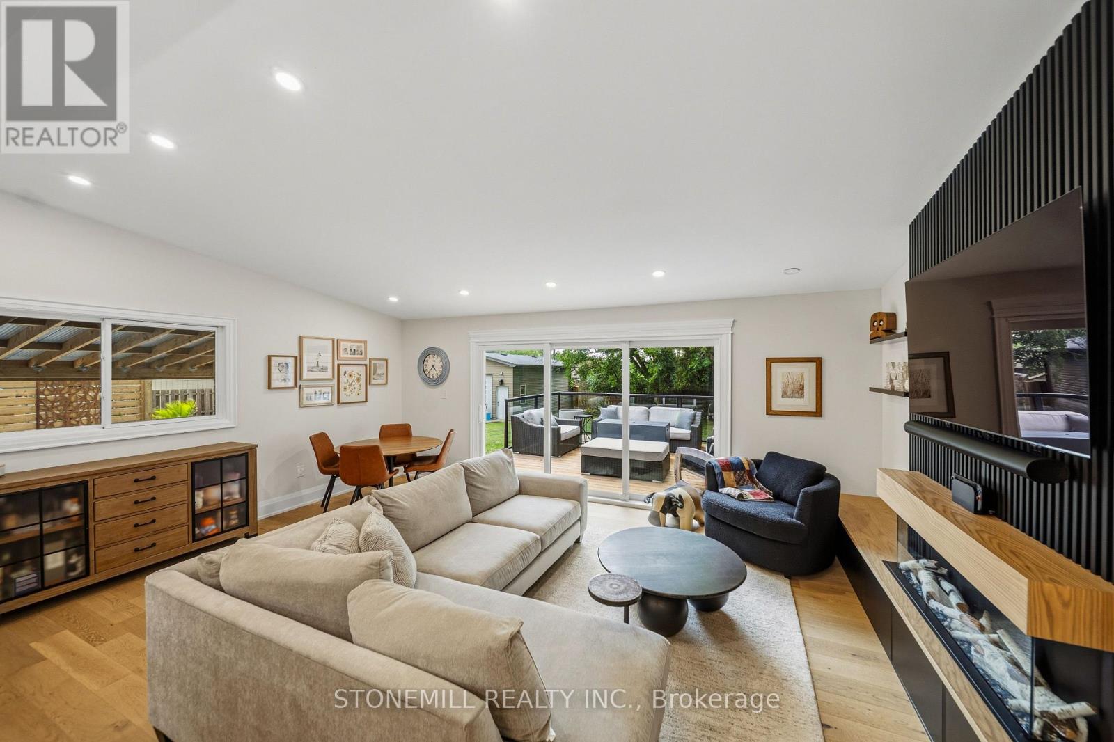 1198 FISHER AVENUE - 9