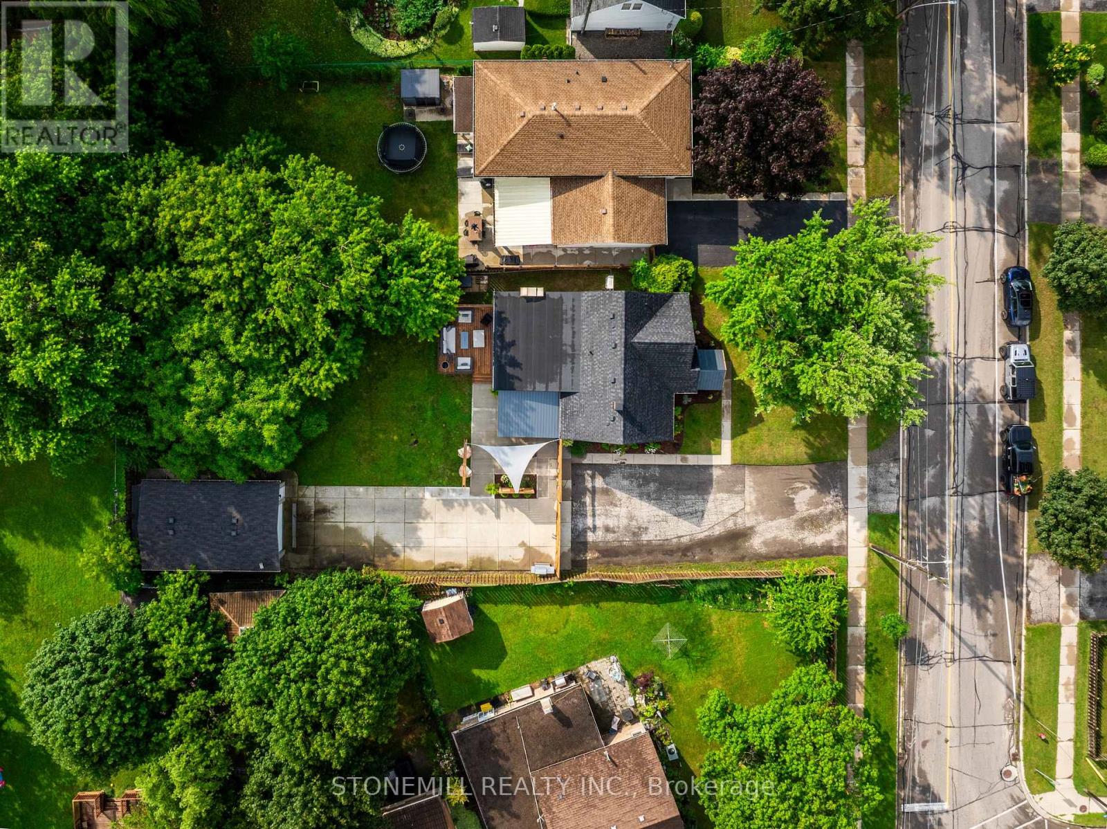 1198 FISHER AVENUE - 37