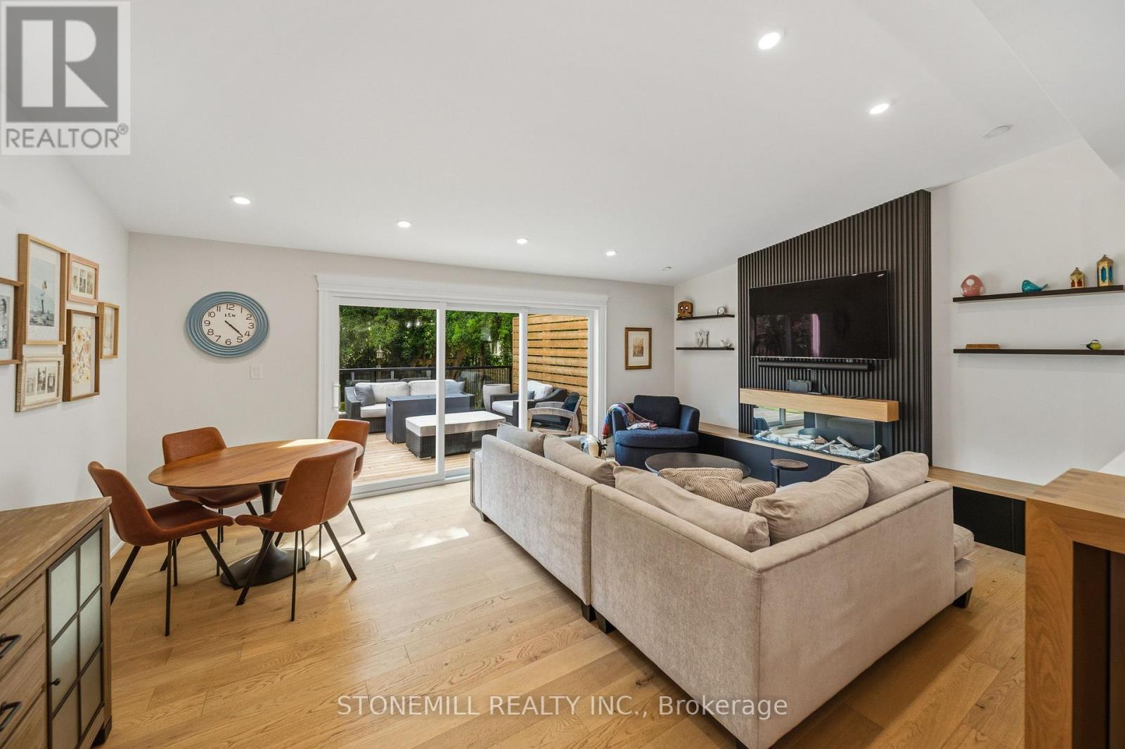 1198 FISHER AVENUE - 8