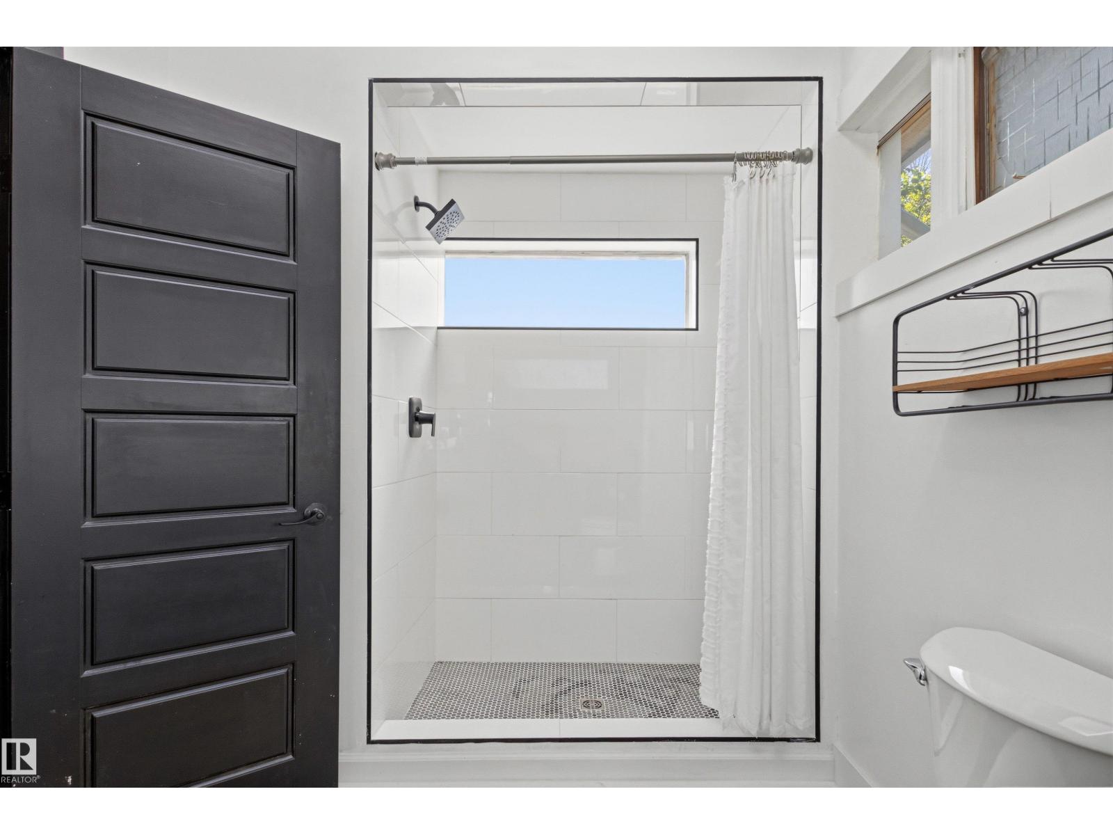 9 Gibbons Ave - 24