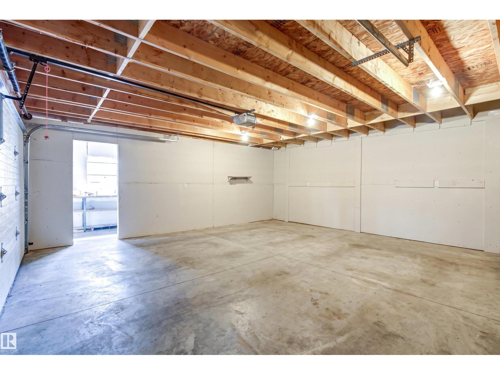 9 Gibbons Ave - 44