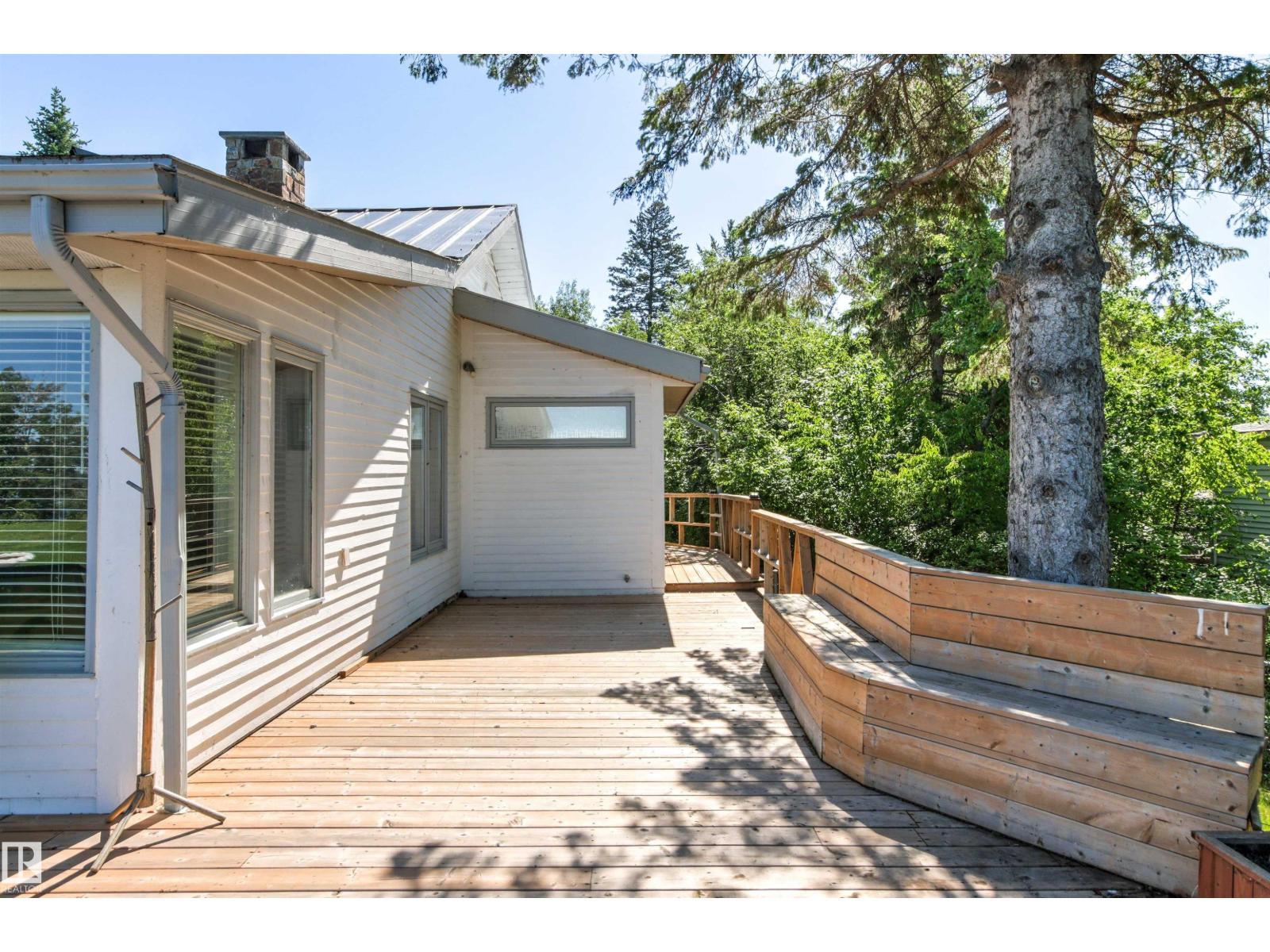 9 Gibbons Ave - 48