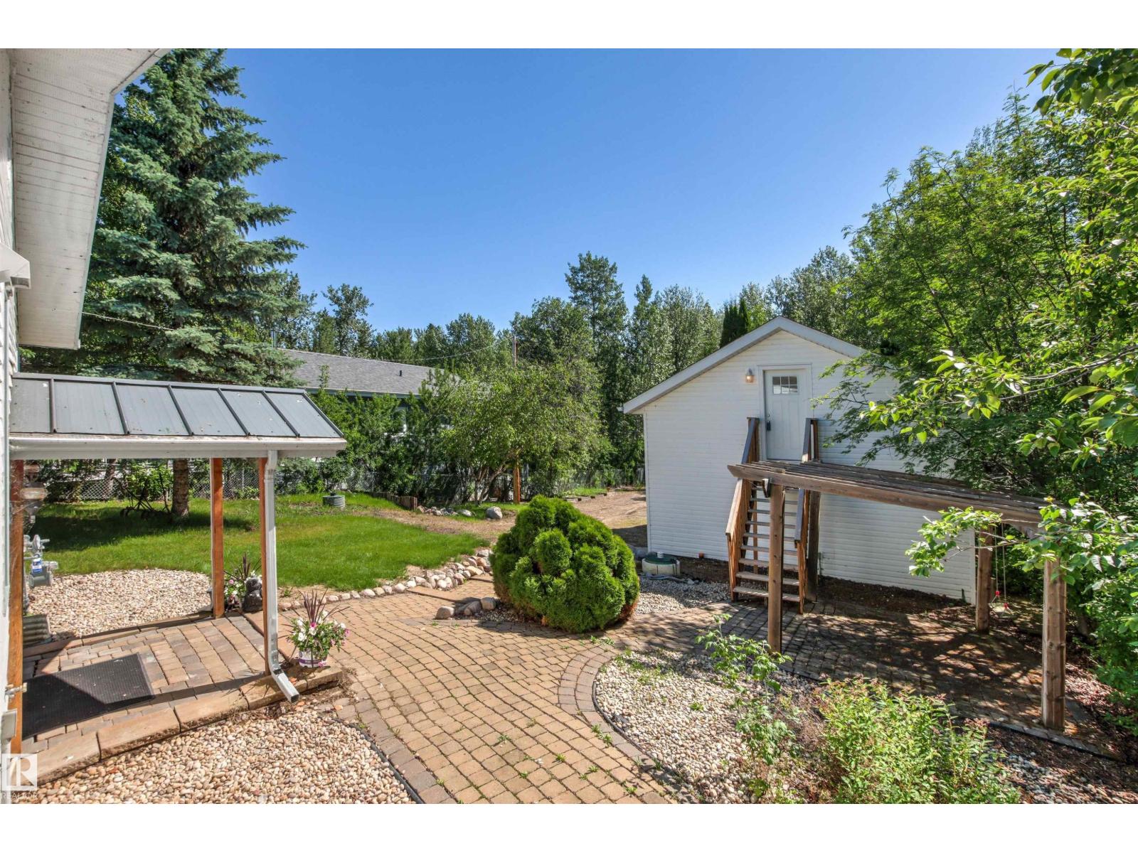 9 Gibbons Ave - 38