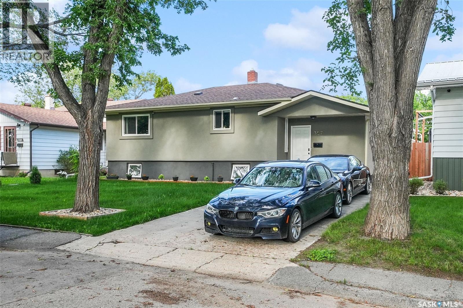 327 Retallack STREET - 1
