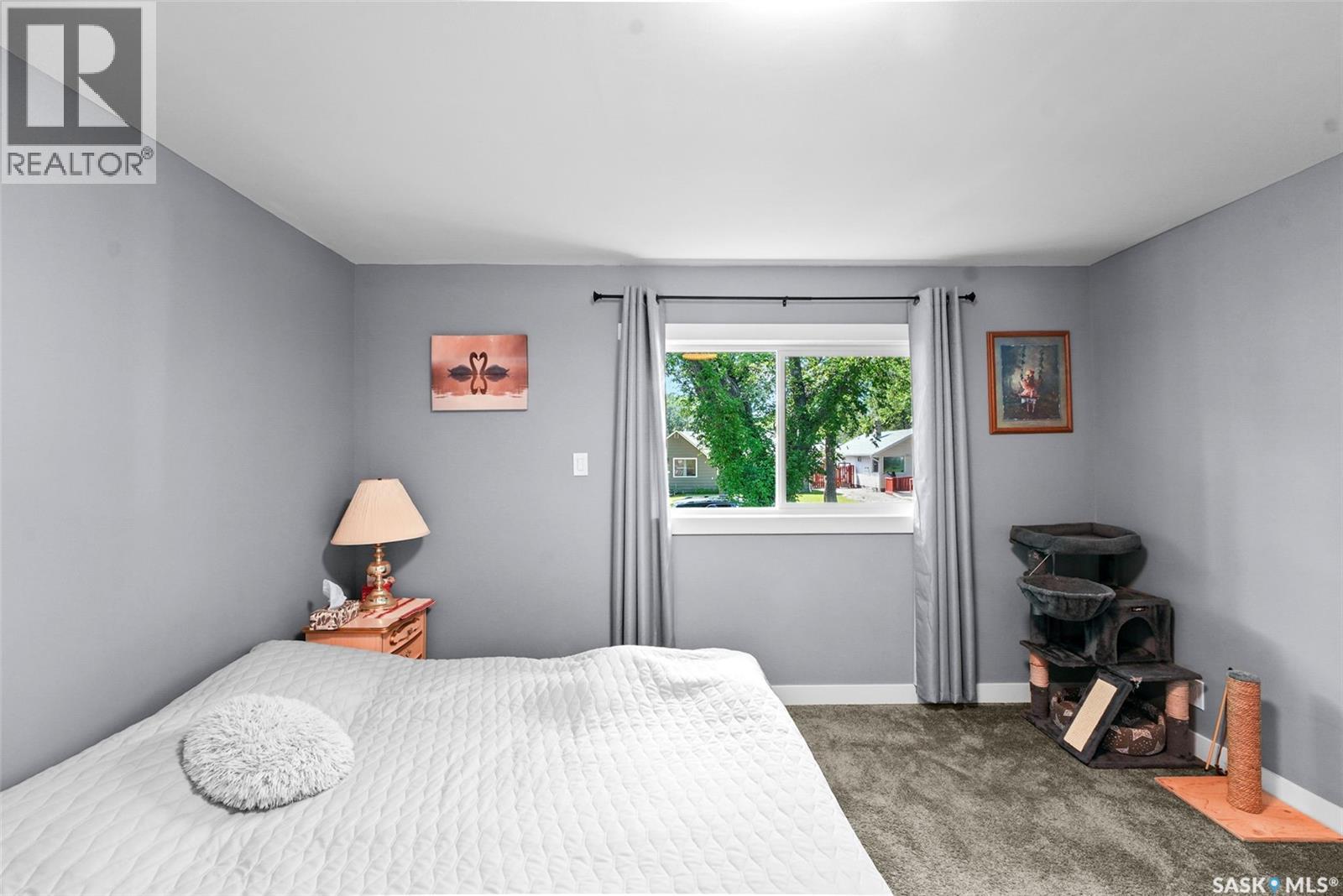 327 Retallack STREET - 16