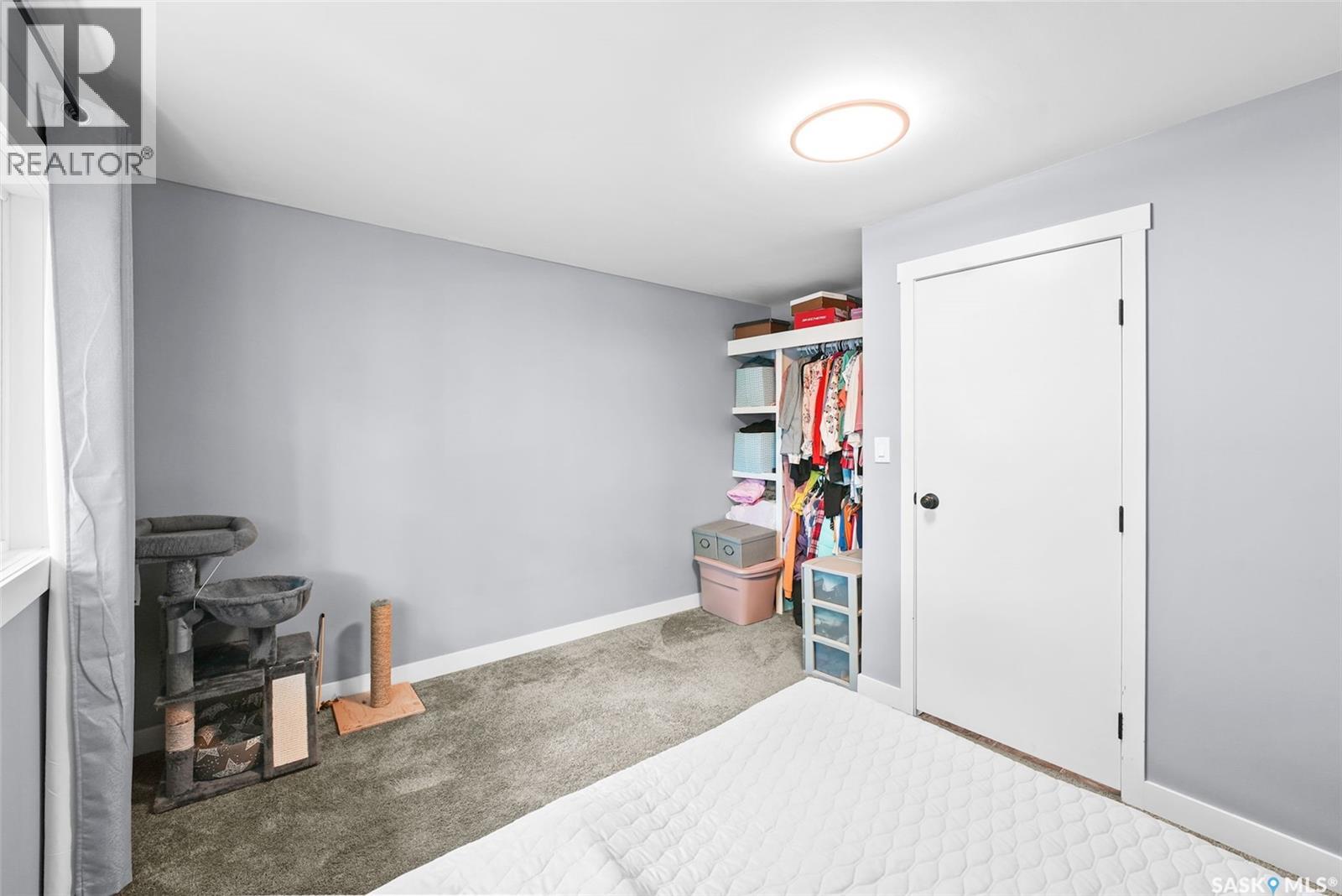 327 Retallack STREET - 18