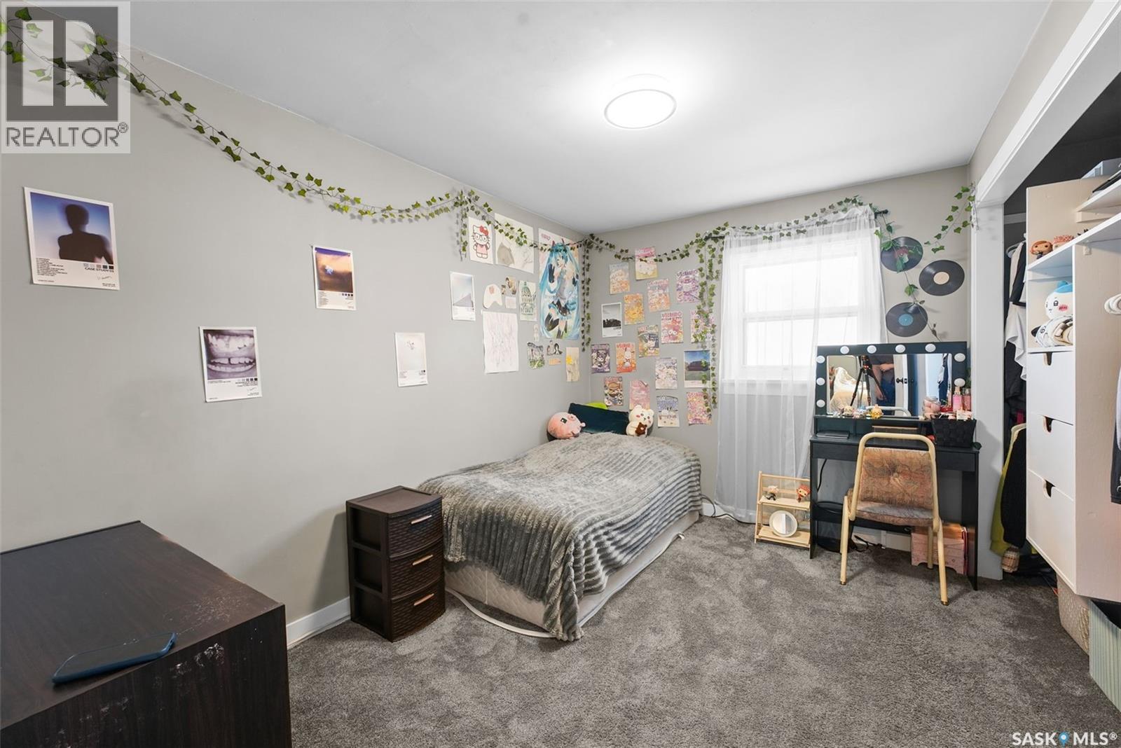 327 Retallack STREET - 20