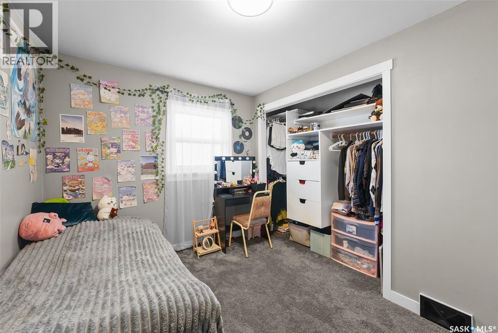 327 Retallack STREET - 21