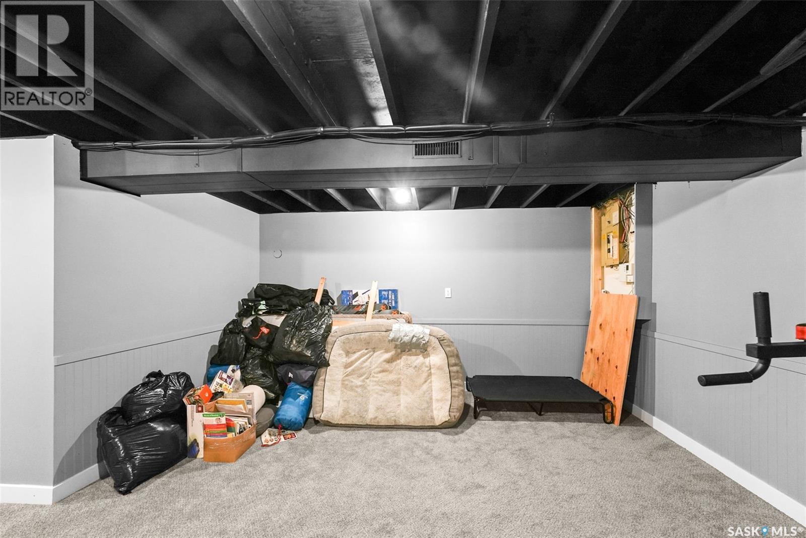 327 Retallack STREET - 28