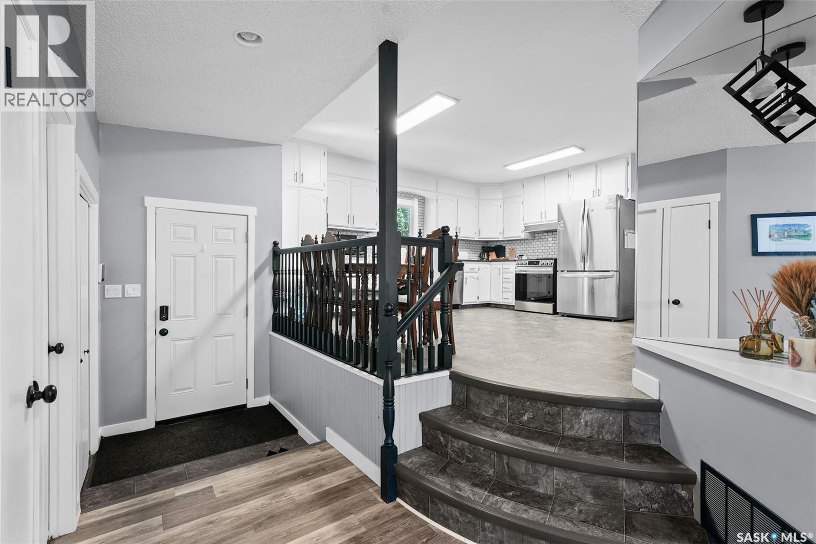 327 Retallack STREET - 9