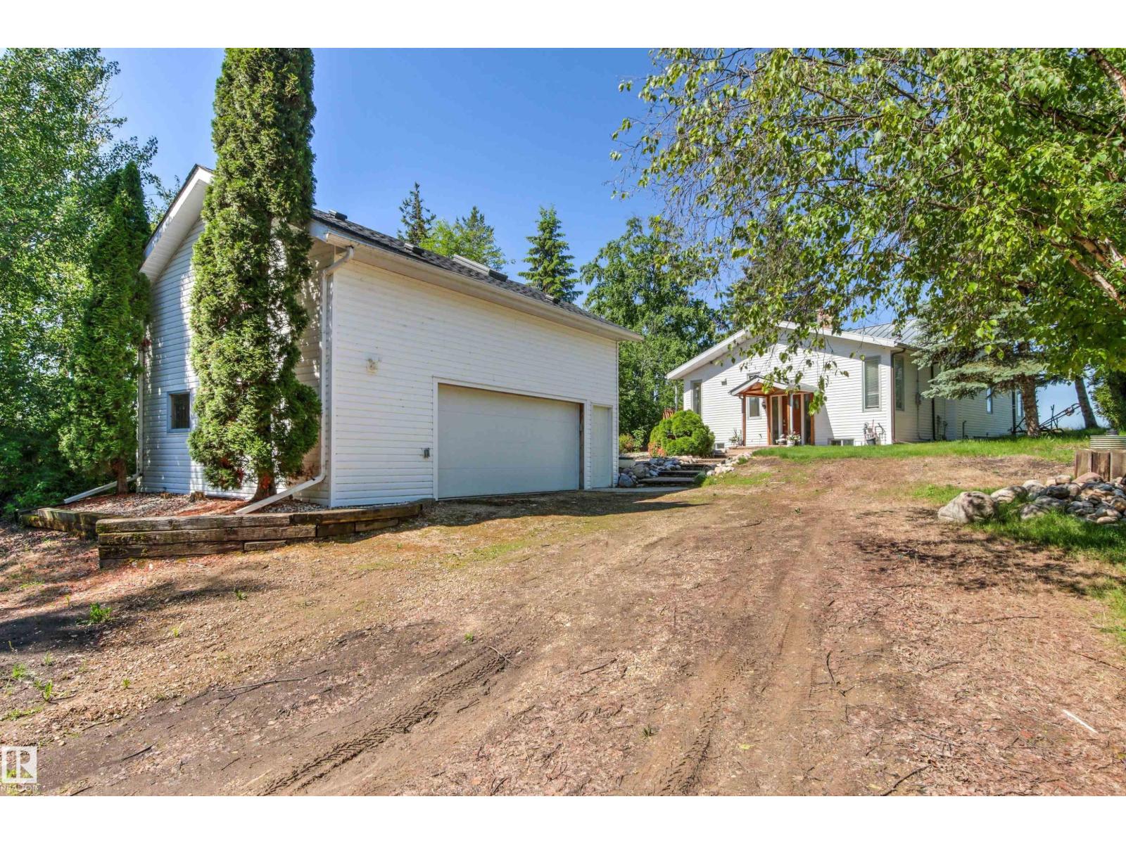 9 Gibbons Ave - 57