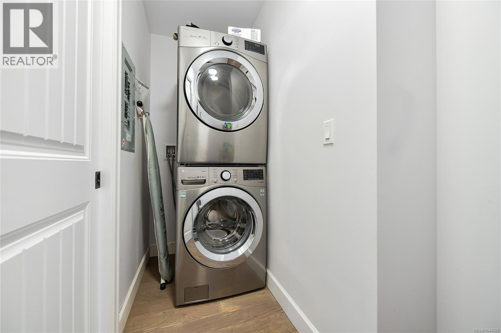 1789 York Ridge Pl - 64