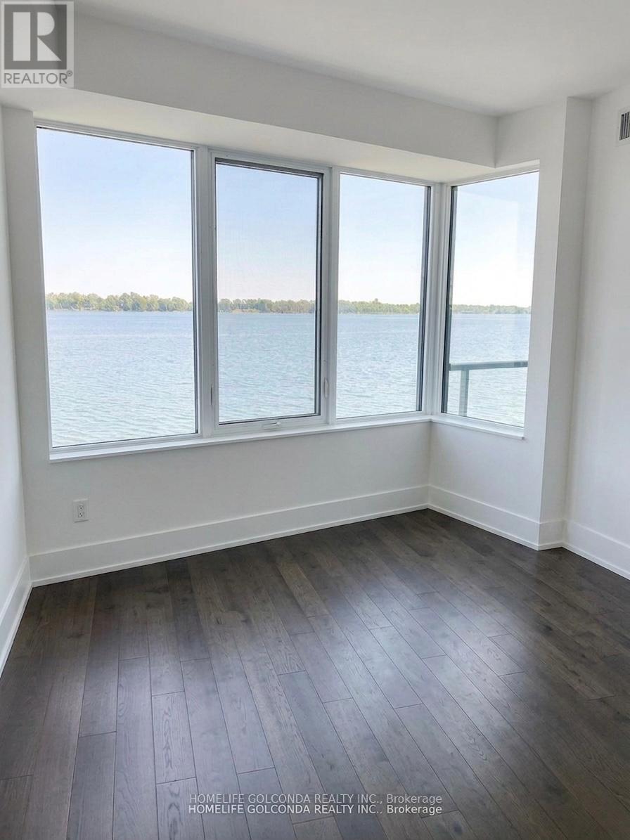 #324 55 MERCHANTS' WHARF STREET - 13