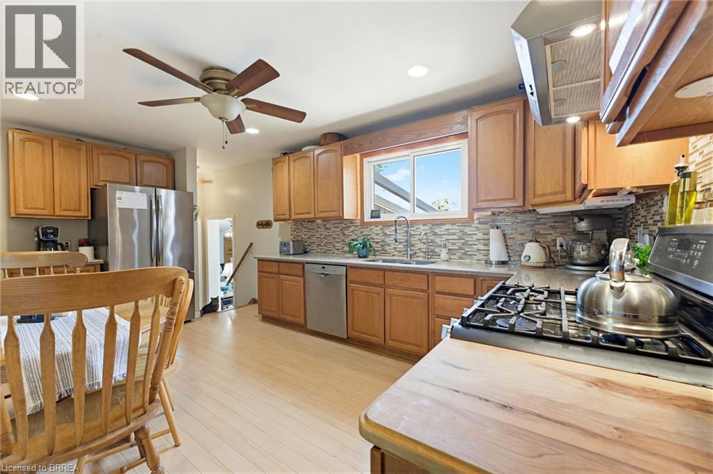 12 MCCAMMON Street - 14