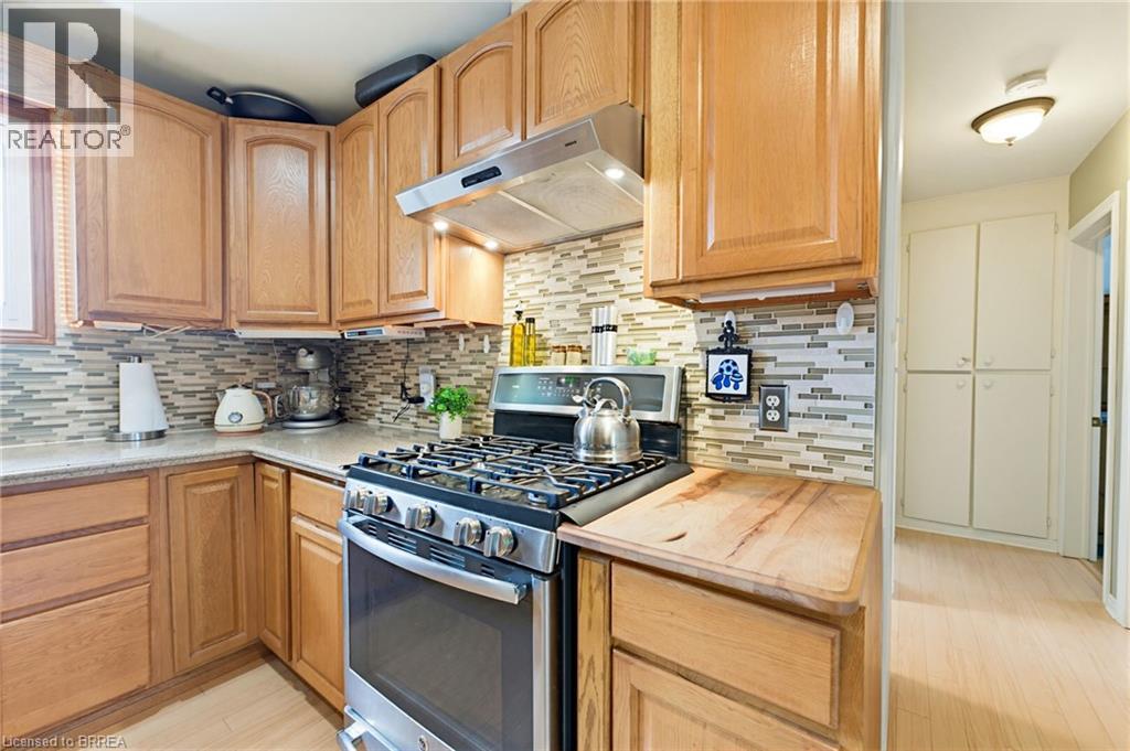 12 MCCAMMON Street - 15
