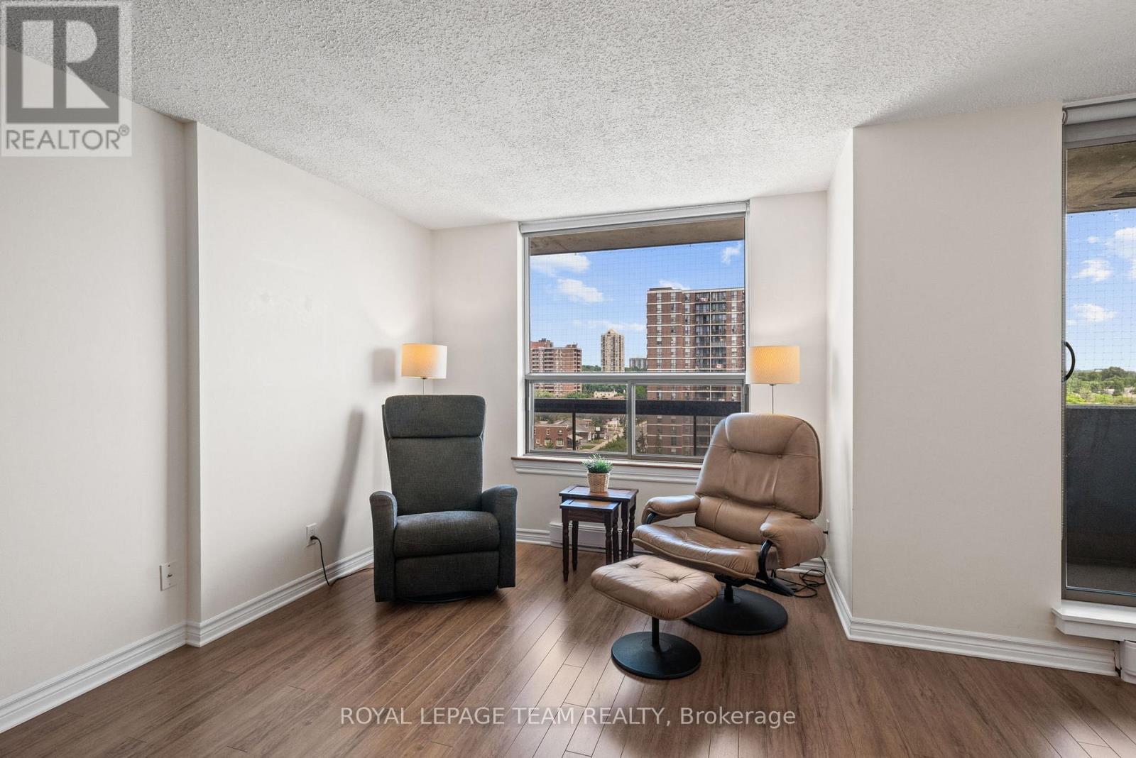 #1003 200 LAFONTAINE AVENUE - 15