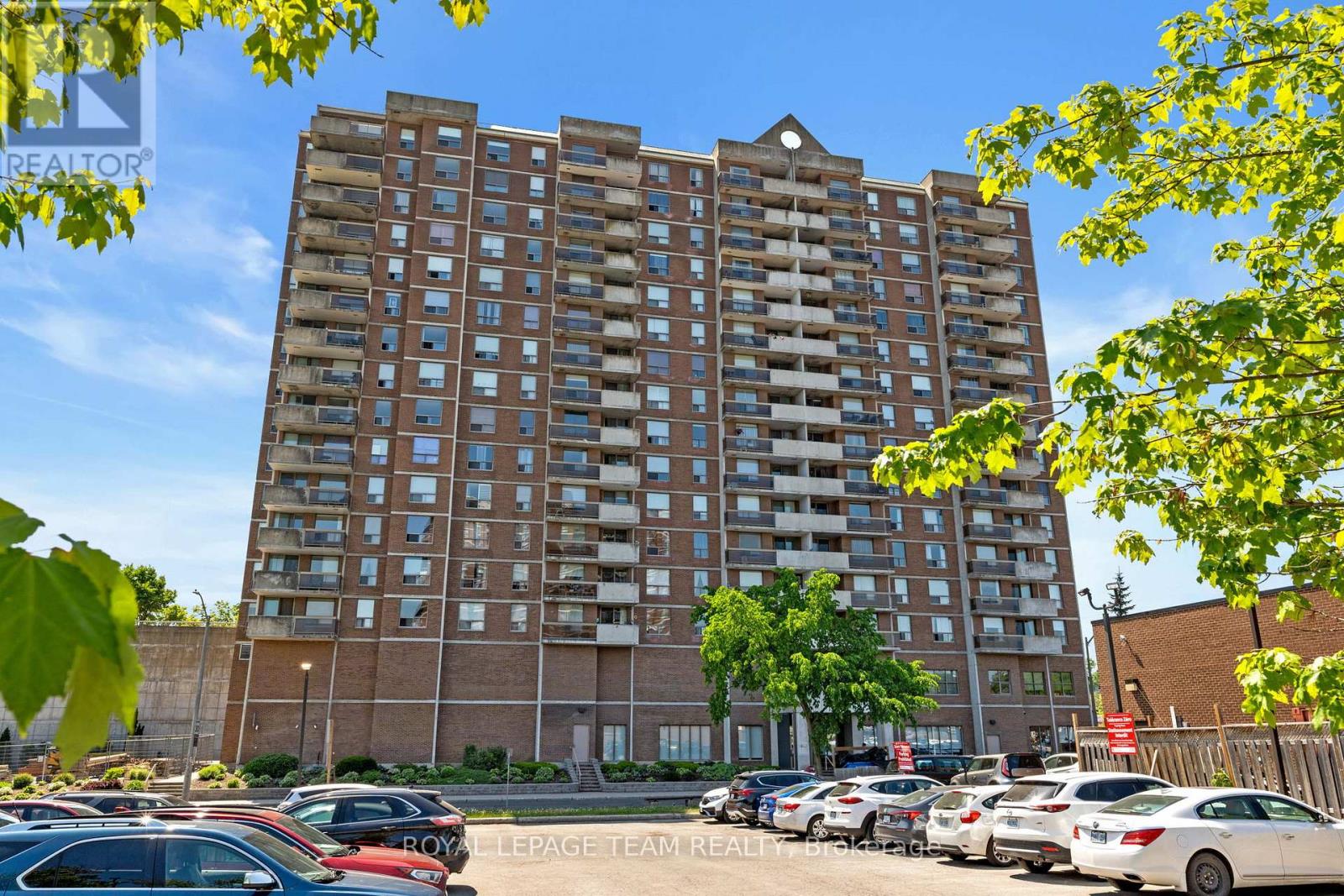#1003 200 LAFONTAINE AVENUE - 2