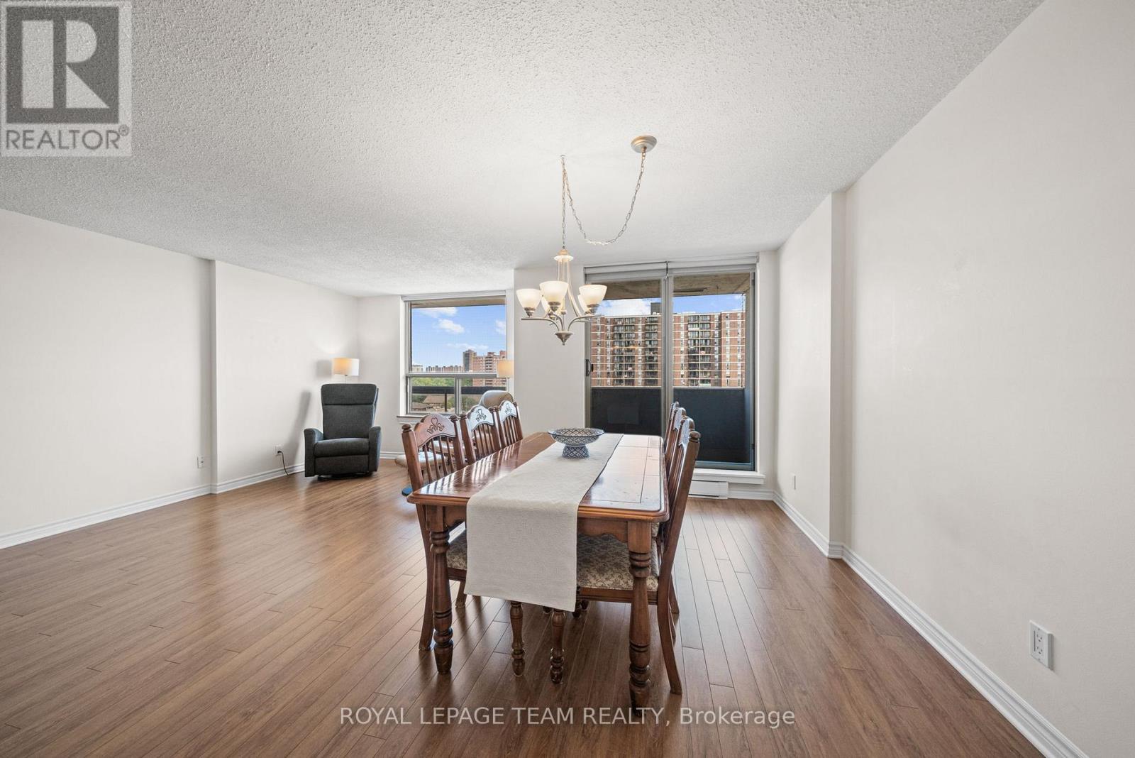 #1003 200 LAFONTAINE AVENUE - 20