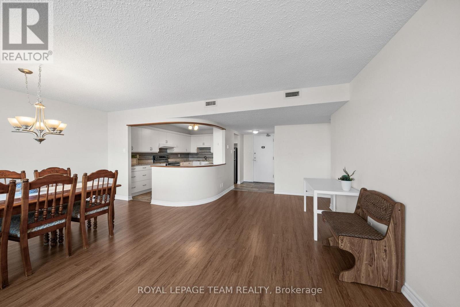 #1003 200 LAFONTAINE AVENUE - 21