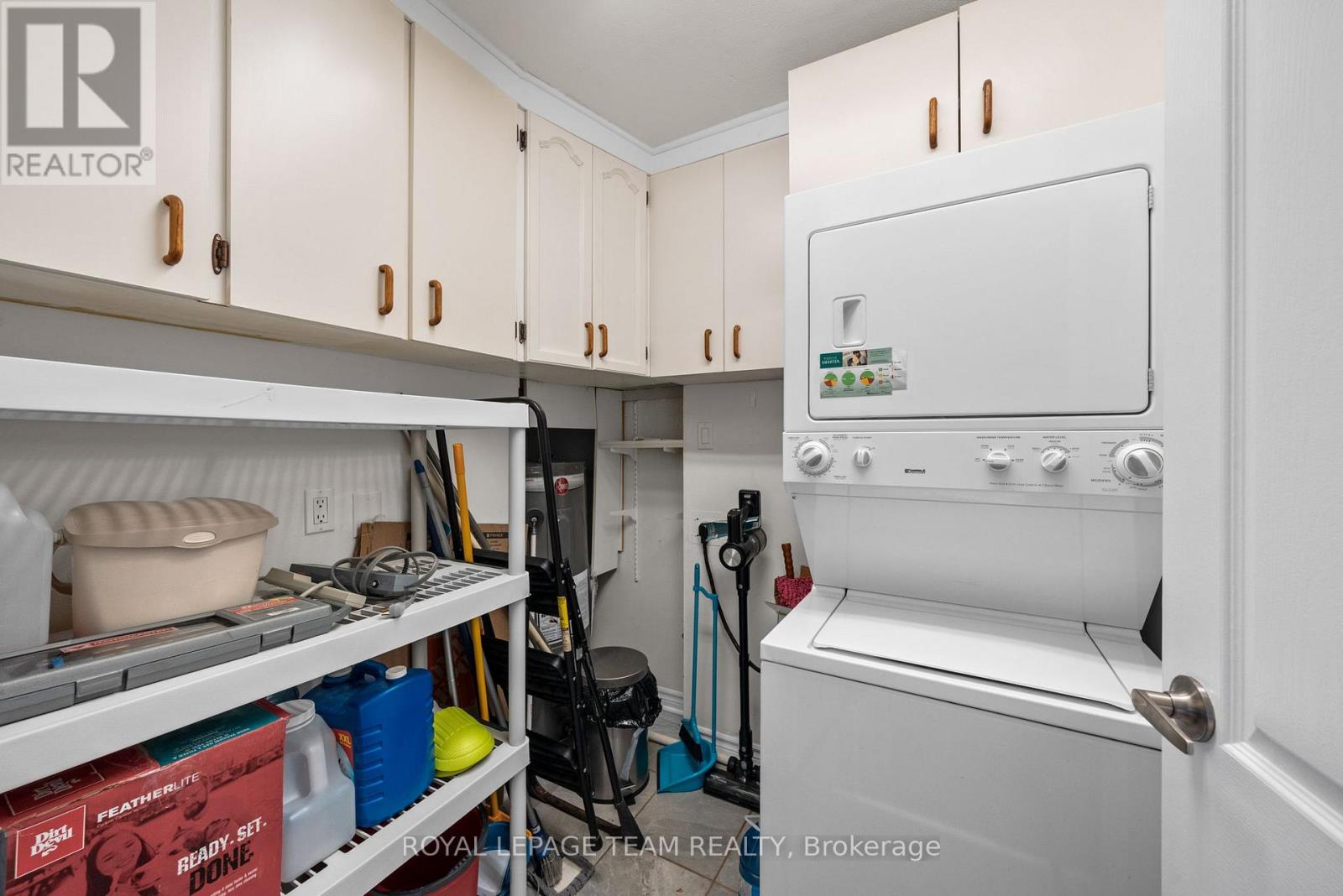 #1003 200 LAFONTAINE AVENUE - 23