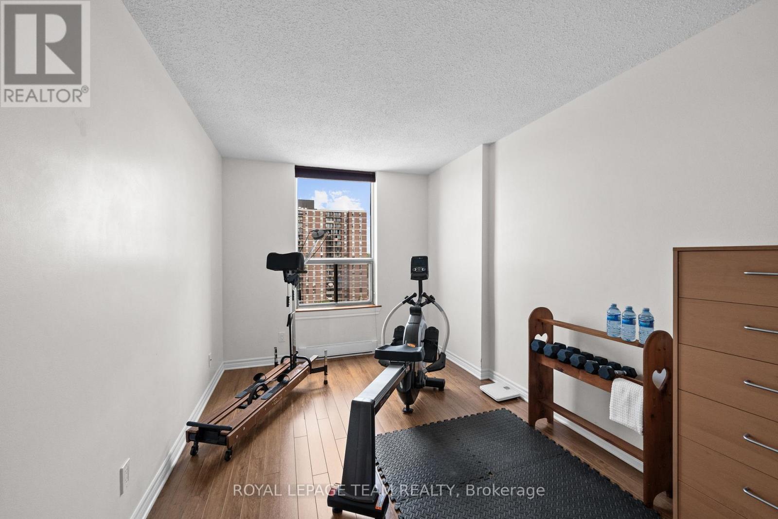 #1003 200 LAFONTAINE AVENUE - 26