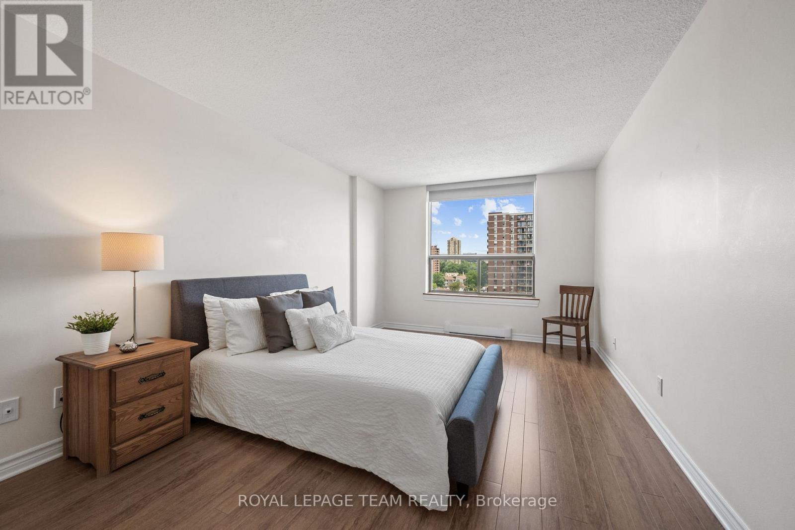 #1003 200 LAFONTAINE AVENUE - 28