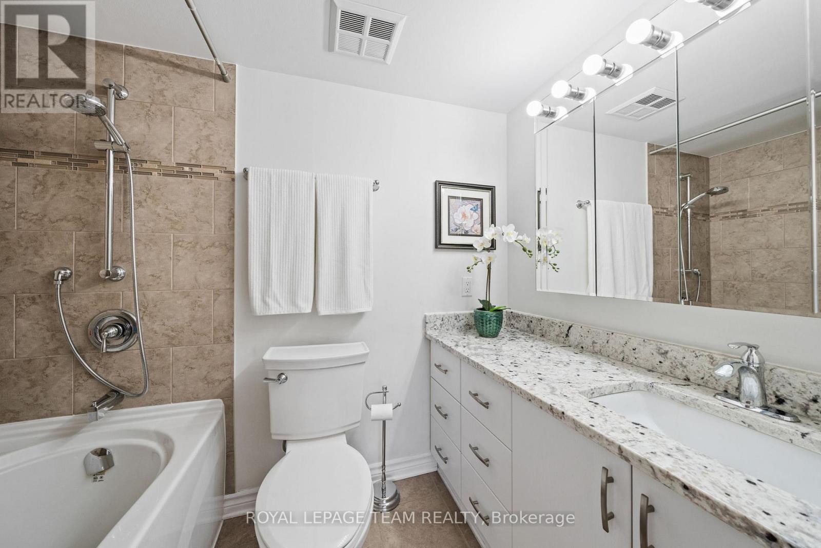 #1003 200 LAFONTAINE AVENUE - 31