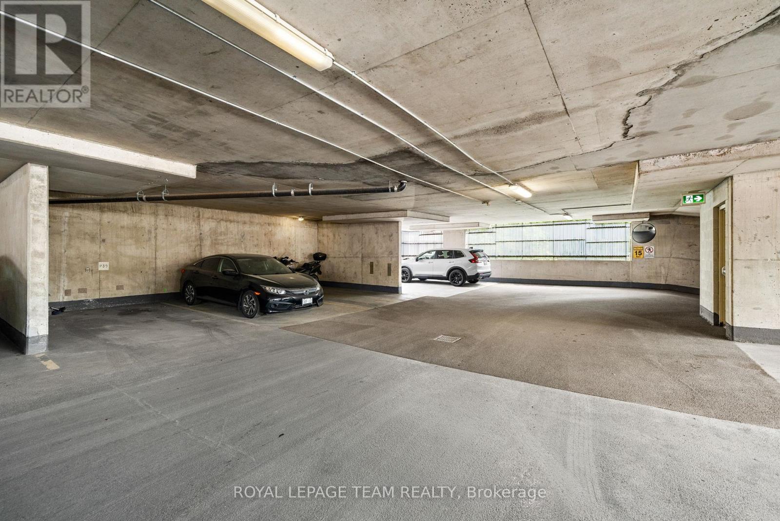 #1003 200 LAFONTAINE AVENUE - 33