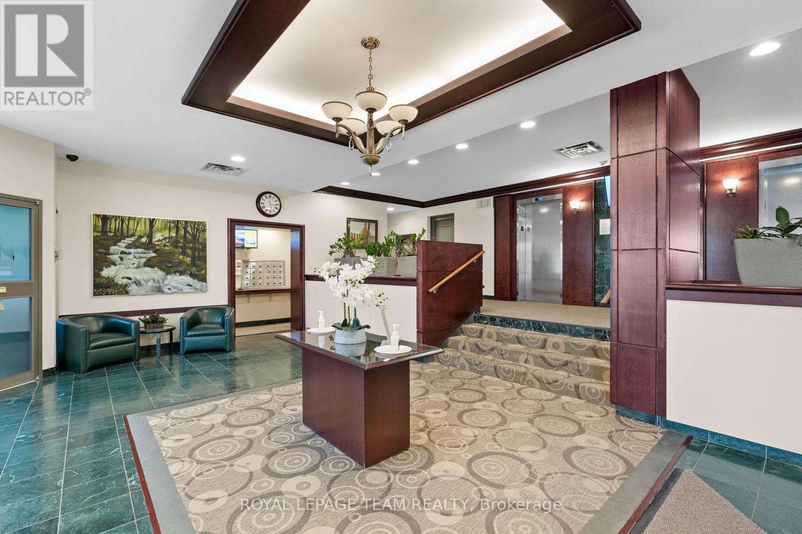 #1003 200 LAFONTAINE AVENUE - 6