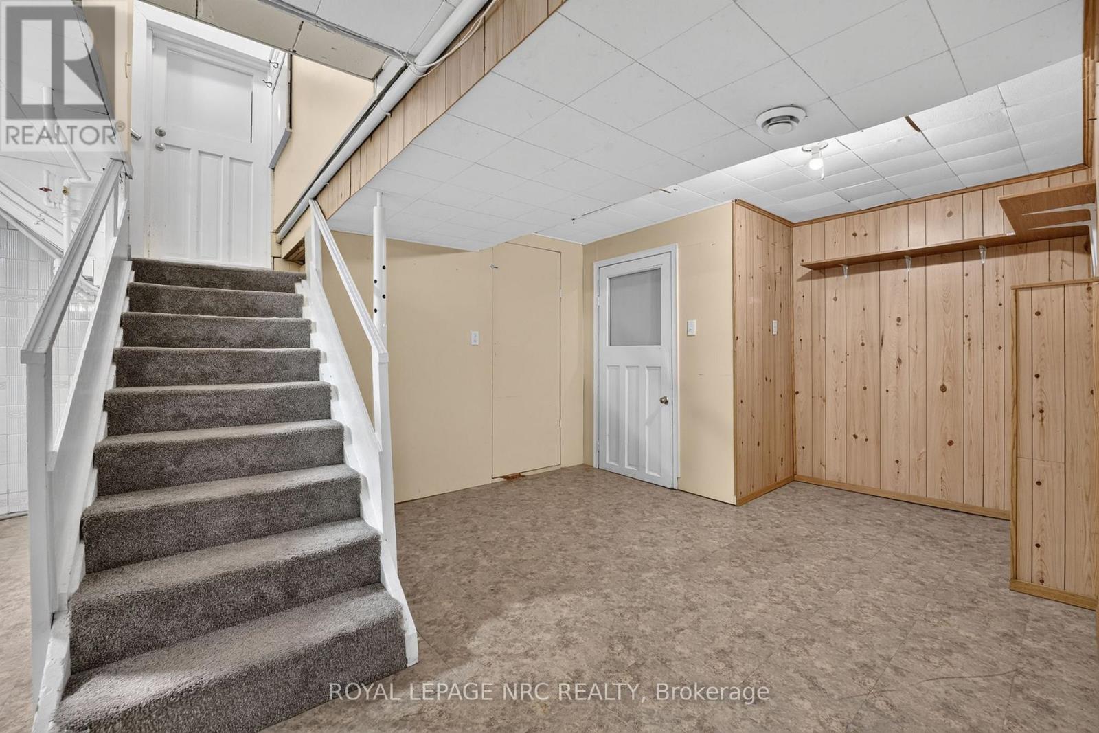 16 FERGUSON AVENUE - 23