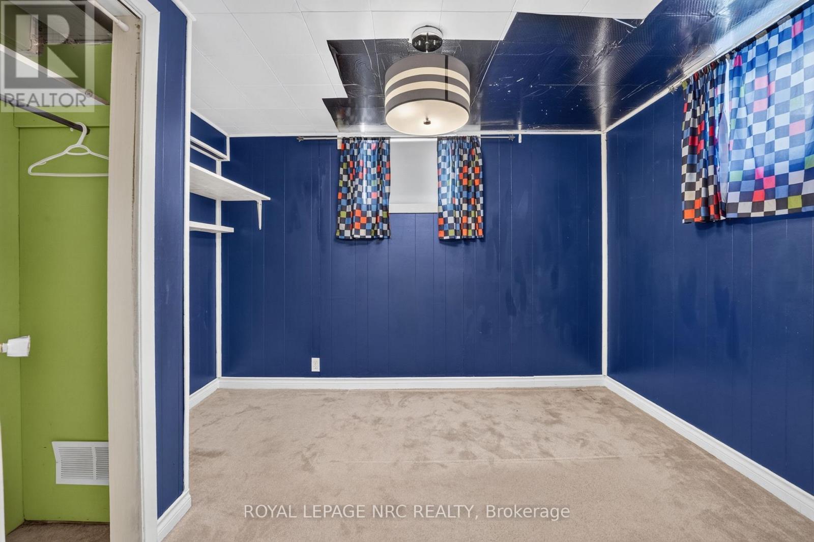 16 FERGUSON AVENUE - 30