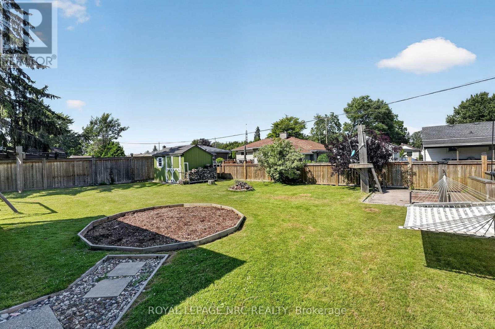 16 FERGUSON AVENUE - 36