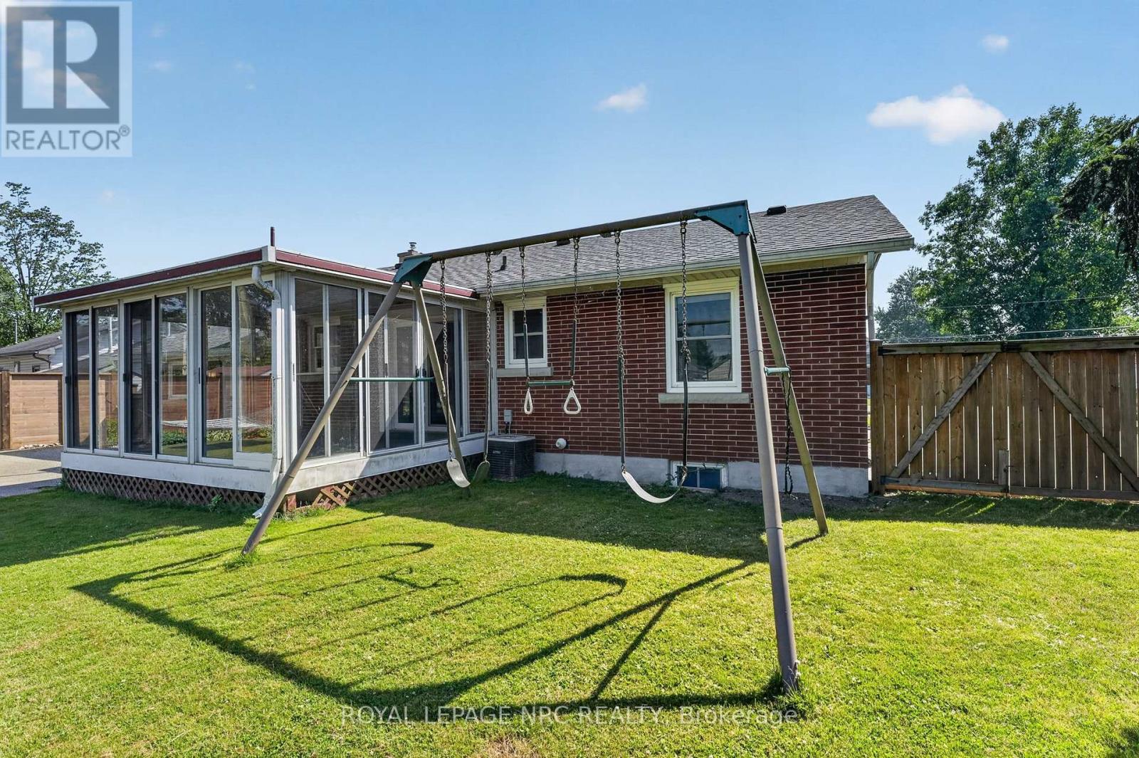 16 FERGUSON AVENUE - 38