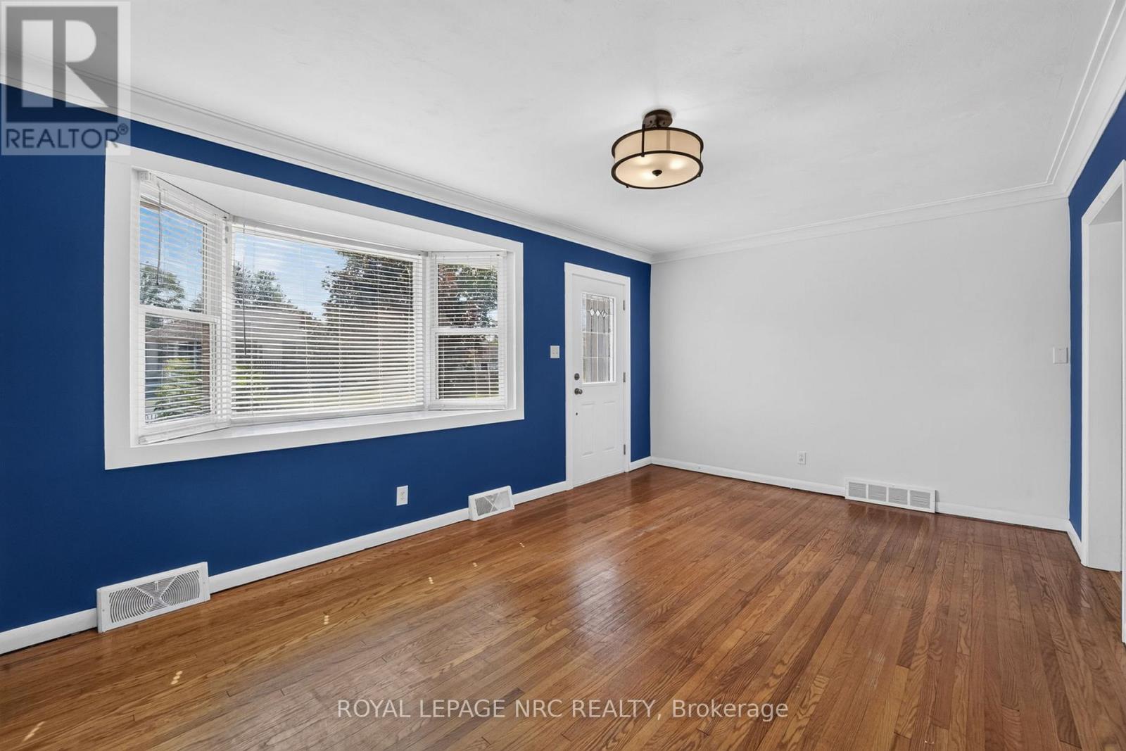 16 FERGUSON AVENUE - 7